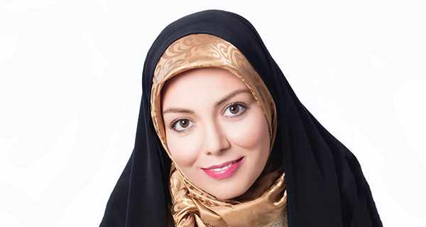 اعتراض تند آزاده نامداری اعتراض تند آزاده نامداری