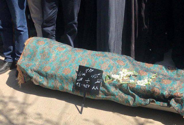 گزارش تصویری تشییع آزاده نامداری گزارش تصویری تشییع آزاده نامداری