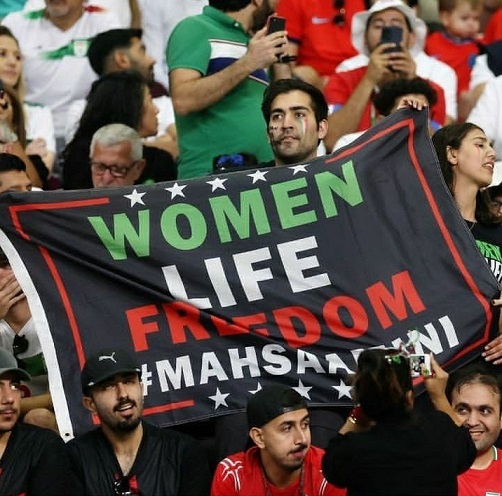 شعار زن زندگی آزادی