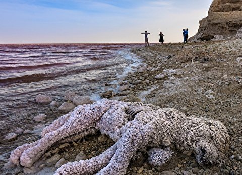 دریاچه ارومیه چقدر آب دارد؟